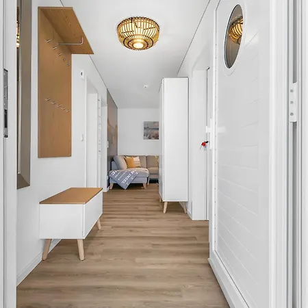 Strandhuus * אולפניץ