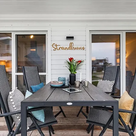 Strandhuus דירה *